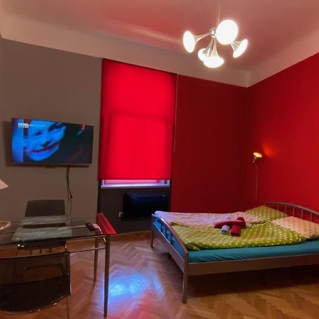 Apartment B42 Bed And Cafe Prag Eksteriør billede