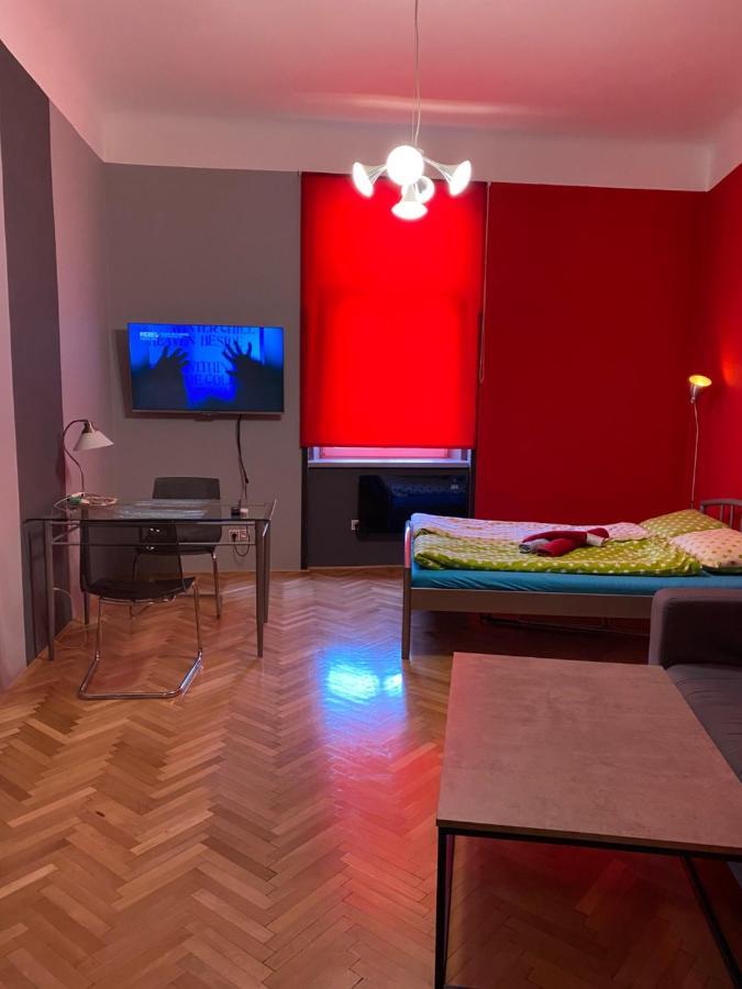 Apartment B42 Bed And Cafe Prag Eksteriør billede