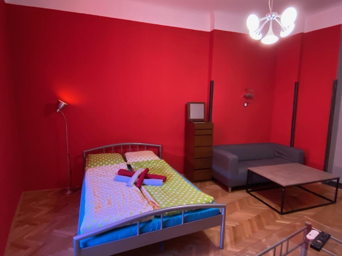 Apartment B42 Bed And Cafe Prag Eksteriør billede