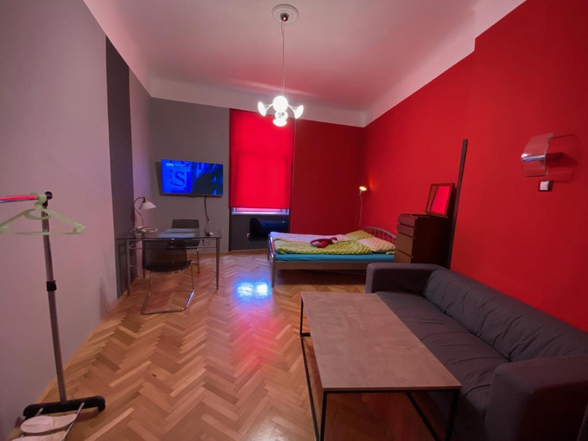 Apartment B42 Bed And Cafe Prag Eksteriør billede