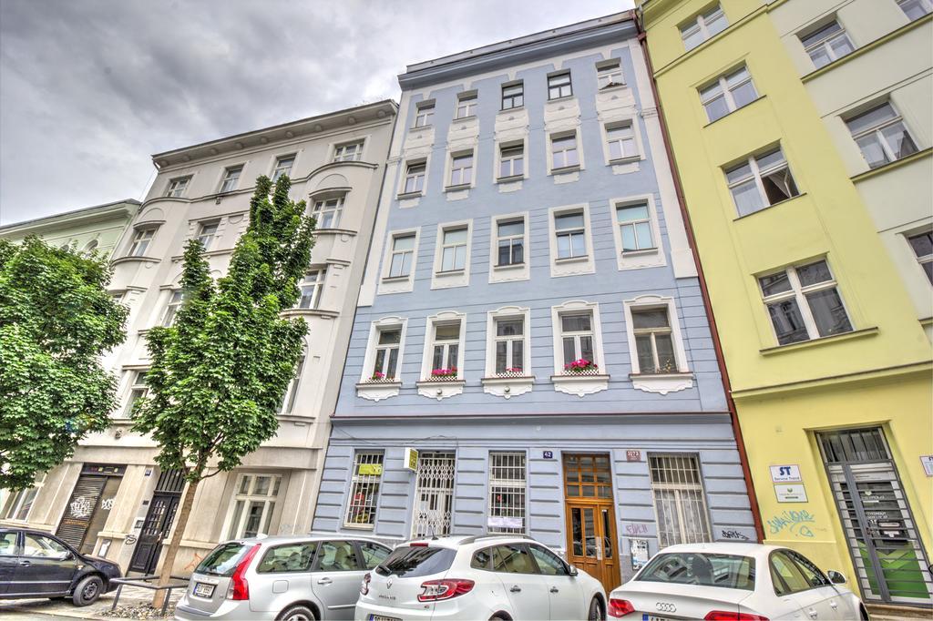 Apartment B42 Bed And Cafe Prag Eksteriør billede
